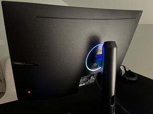 Monitor MSI Gaming Optix AG321CR Curved Gaming 32inch (3 foto / 6)