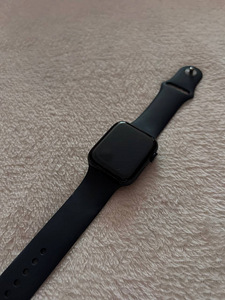 Müüa Apple Watch 2SE 44mm Alumiinium (2 foto / 4)