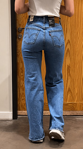 Levi’s Ribcage Bell Premium (1 foto / 4)