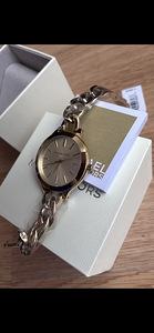 Женские часы Michael Kors MK3222 (5 фото из 5)