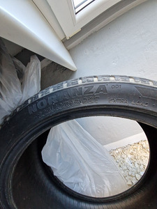 Talverehvid 4 tk BRIDGESTONE NORANZA 225/40 R18 naastudega (4 foto / 5)