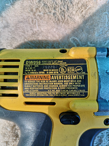 Шурупо Гайковерт Dewalt