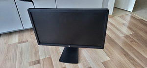 2 Samsung monitori + HP ZR2240w (IPS) (1 foto / 4)
