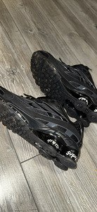 Nike x supreme air shox (1 foto / 5)