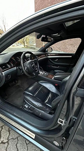 Audi a8 3.0 2009 . (3 foto / 3)