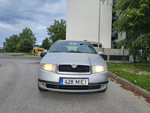 SKODA FABIA 1.2 47kw (3 foto / 10)