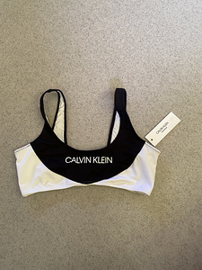 Calvin klein uued xs ja s (ülemine osa) (3 foto / 3)