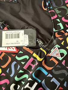 Uus GUESS trikoo xs ja s (1 foto / 6)