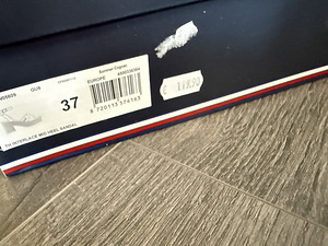 Uus Tommy Hilfiger kingad s37 poes 119.90 (2 foto / 4)