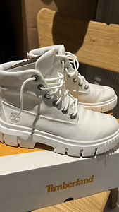 Timberland ботинки новые (5 фото из 6)