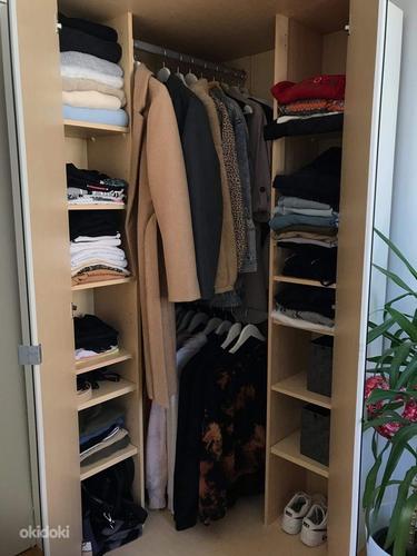 Угловой шкаф для одежды, хорошее состояние (фото #1)