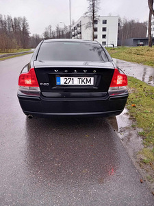 VOLVO S60 D5 (4 фото из 10)
