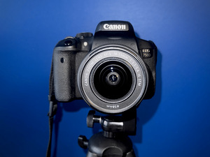 Canon EOS 750D - Komplekt! (3 foto / 8)