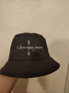 Panama Calvin Klein Jeans (1 foto / 1)
