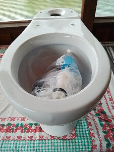 Uus wc poti komplekt (2 foto / 5)