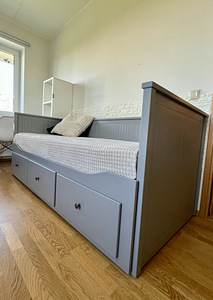 HEMNES каркас дивана-кровати с 3 ящиками, серый, (2 фото из 3)