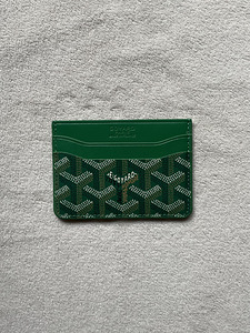 Roheline Goyard Rahakott (1 foto / 3)