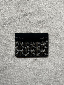 Must Goyard Rahakott (2 foto / 2)