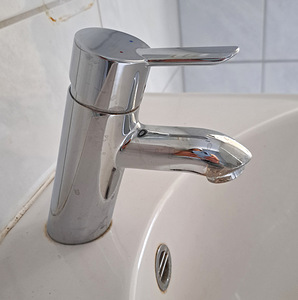 Hansgrohe смеситель (1 фото из 3)