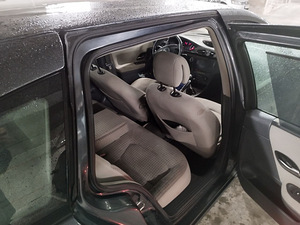 Renault Laguna (1 фото из 11)