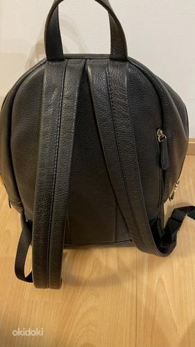 Продам кожаный оригинальный рюкзак Michael Kors (фото #3)