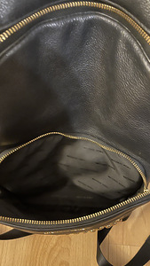 Продам кожаный оригинальный рюкзак Michael Kors (4 фото из 5)