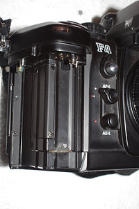 NIKON F4 ilma patareipesa katteta (3 foto / 3)
