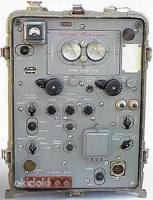 Радиостанция Р-407 (фото #1)