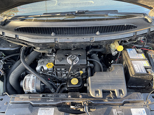 Chrysler voyager 2.5D (11 foto / 15)