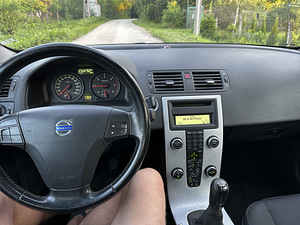 Volvo S40 2.0D 100kw 2010A (12 foto / 13)