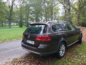 Volkswagen passat alltrack 2014 (3 foto / 8)