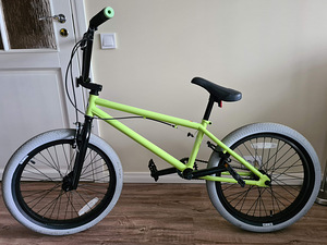 BMX HARO STRAY 20,5 (1 foto / 10)