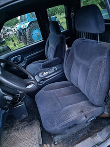 Müüa varuosadeks Chevrolet Silverado 6.5TD 95a (5 foto / 5)