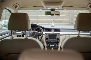 Skoda Superb 2.0 103kW (13 foto / 13)