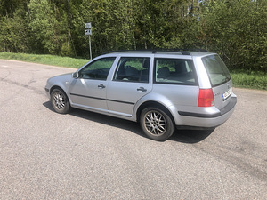 Müüa Volkswagen Golf 1,6 2000 (2 foto / 10)