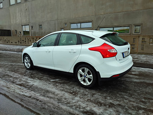 Ford Focus EcoBoost 2014 1.6 110kw 200.000 (5 foto / 11)