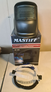 Uus isetumenev keevitusmask (1 foto / 1)