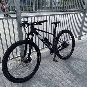 Scale 940 mountain bike brand new (1 foto / 10)
