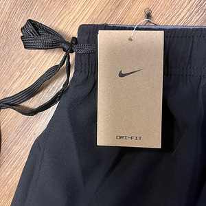 Full Black Nike Miler Set Shorts and Shirt Active wear (3 foto / 3)