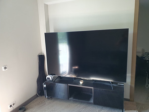 85" Samsung Television (1 foto / 1)