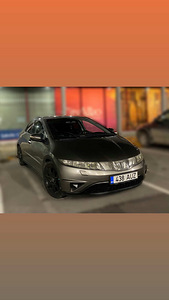 Honda Civic 5D 1.4i (1 foto / 11)