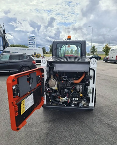 Bobcat S450 (8 foto / 10)
