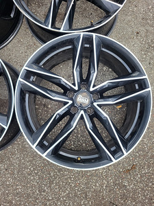 Velg r20 5 112 (4 foto / 8)