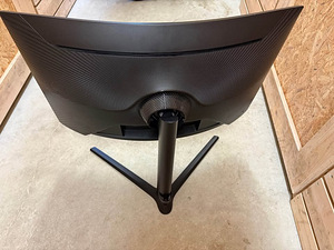 Samsung Odyssey Neo g7 mini-led 32 4K (2 foto / 2)