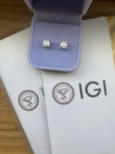 Серьги с бриллиантами. 2.95 ct tw. Белое золото. Новые