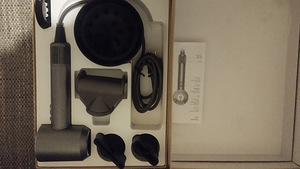 Фен Dyson Supersonic реплика. (3 фото из 7)