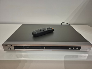 Yamaha DVD-S550 (1 foto / 6)