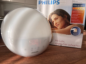 Äratuslamp / öövalgusti raadio ja kellaga – Philips Wake-up (1 foto / 5)