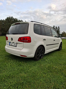 Volkswagen touran (6 foto / 11)