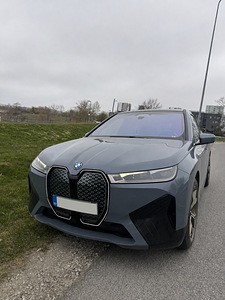 Светодиодная решетка для BMW iX (2 фото из 2)